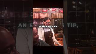 Nice Waitress Got The Biggest Tip on Christmas..
