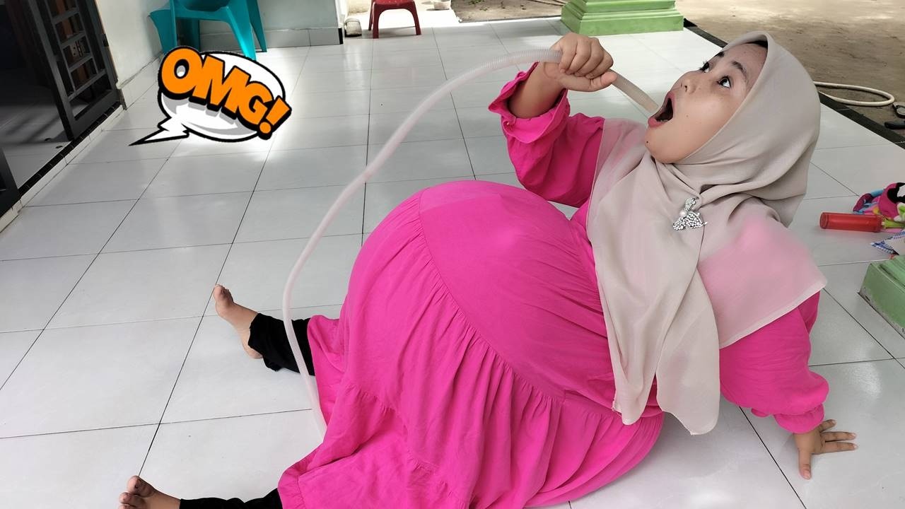 Drama Lucu 😂😍 Ibu Hamil Melahirkan Di Tiup Selang Ajaib
