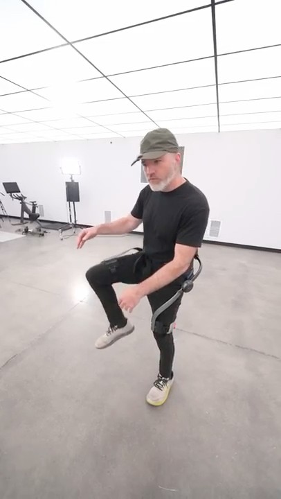 My New ROBOTIC Legs 🦿