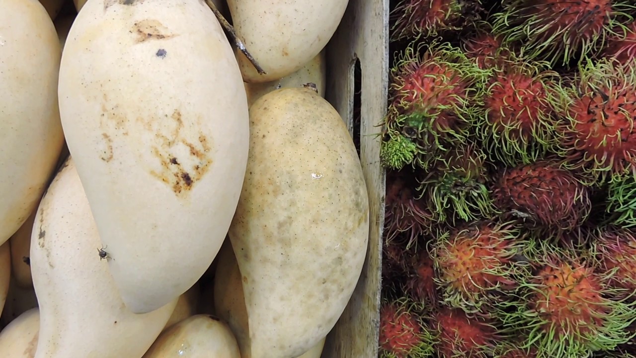 Baanzan Market in Phuket