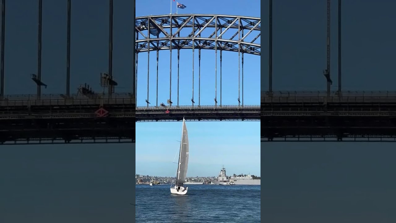 Leaving Circular Quay - some RAN movements 