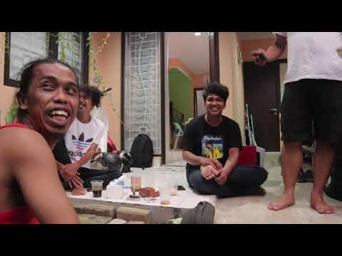 KUMPUL DI RUMAH ARIE KRITING ABDUR DAN MAMAT BERSETERU??