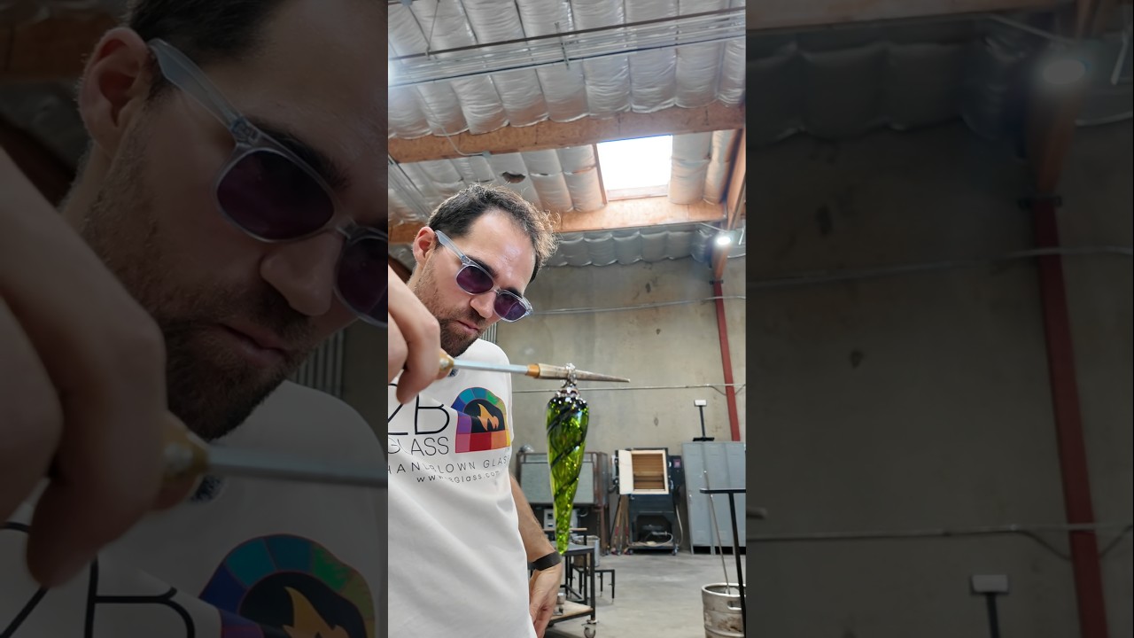 Spirals, Color, Chaos — Glassblowing in Action#glassblowing #handmadeornament #spiralglass #glassart