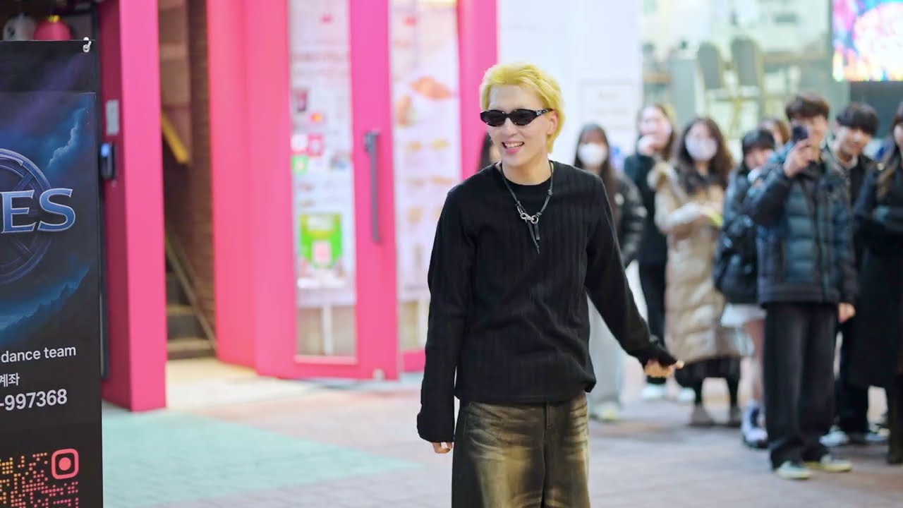 Gentleman _ 댄스팀 아레스 _ 홍대 댄스 버스킹 _ 26-02-12 _ kpop dance in public