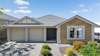 Mount Barker - Established Display Property  Now  ...