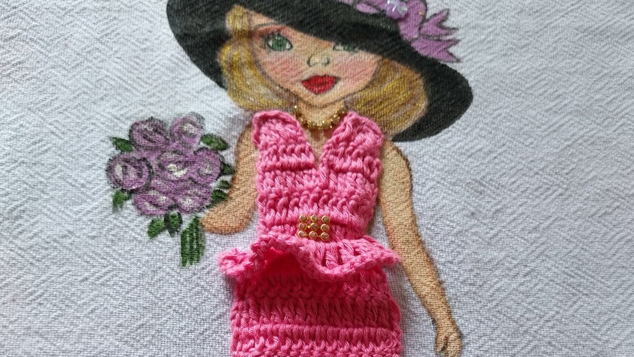 vestidinho de crochê para bonequinha Cris 🥰 #pinturaempanodeprato #bonecapintada, #bonecadeperninhas