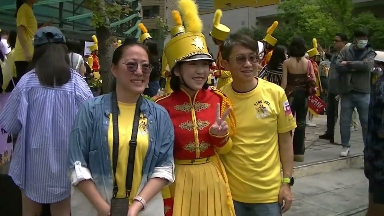 台北市景美女中參加樂儀旗隊觀摩活動