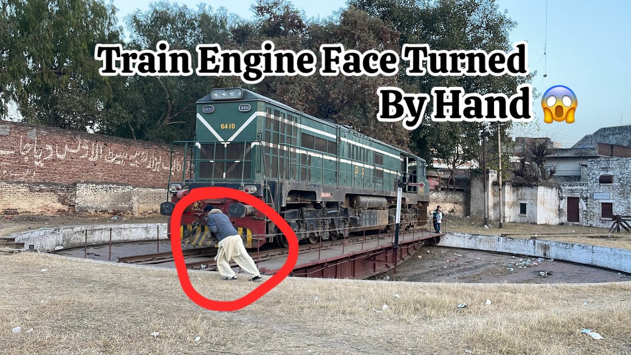 How Train Engine Face Turn Manually By Hand || Train Engine Side Change ...