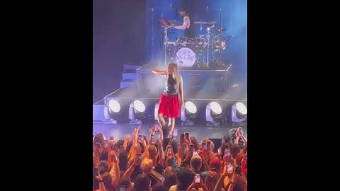 Tate McRae performing Chaotic Live at the Are We Flying Tour in Austin Texas! #tatemcrae #shorts