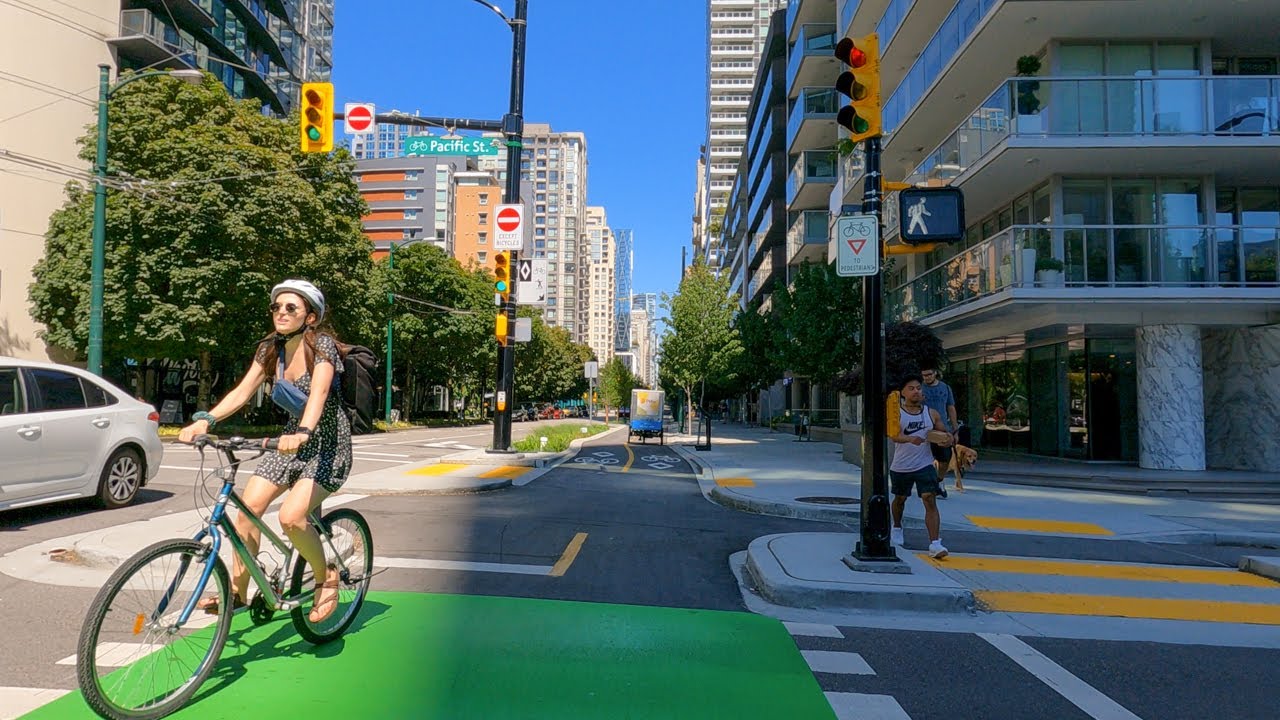 Richards Street Protected Bike Lane (Vancouver, BC July 2022) YouTube