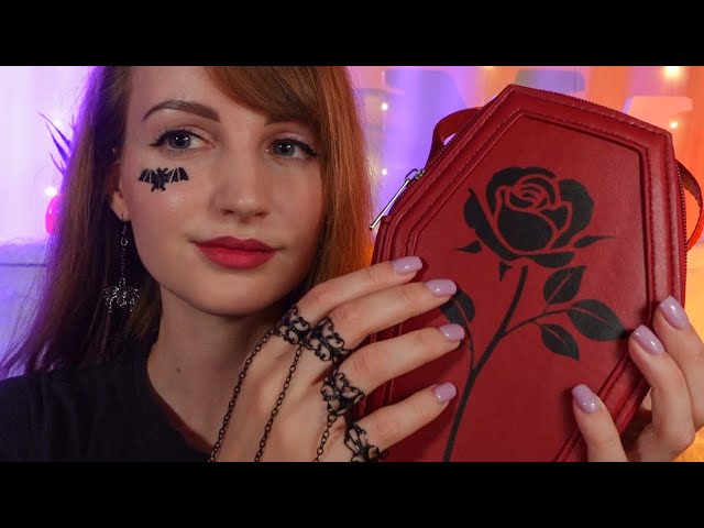 asmr doing your Halloween makeup 🎃🦇