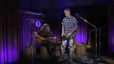 Justin Bieber - Let Me Love You Acoustic (Tradução/Legendado) at BBC Radio 1 Live Lounge