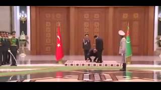 Türkiyenin Gururu Erdoğan Bayrağımızı Yerden Kaldırıyor