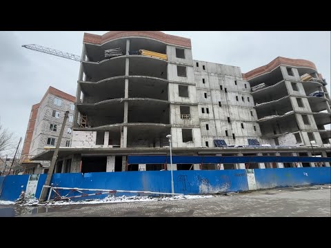 Окончательный вид элитного строящегося дома в центральном парке города Шахты Ростовской области 2025