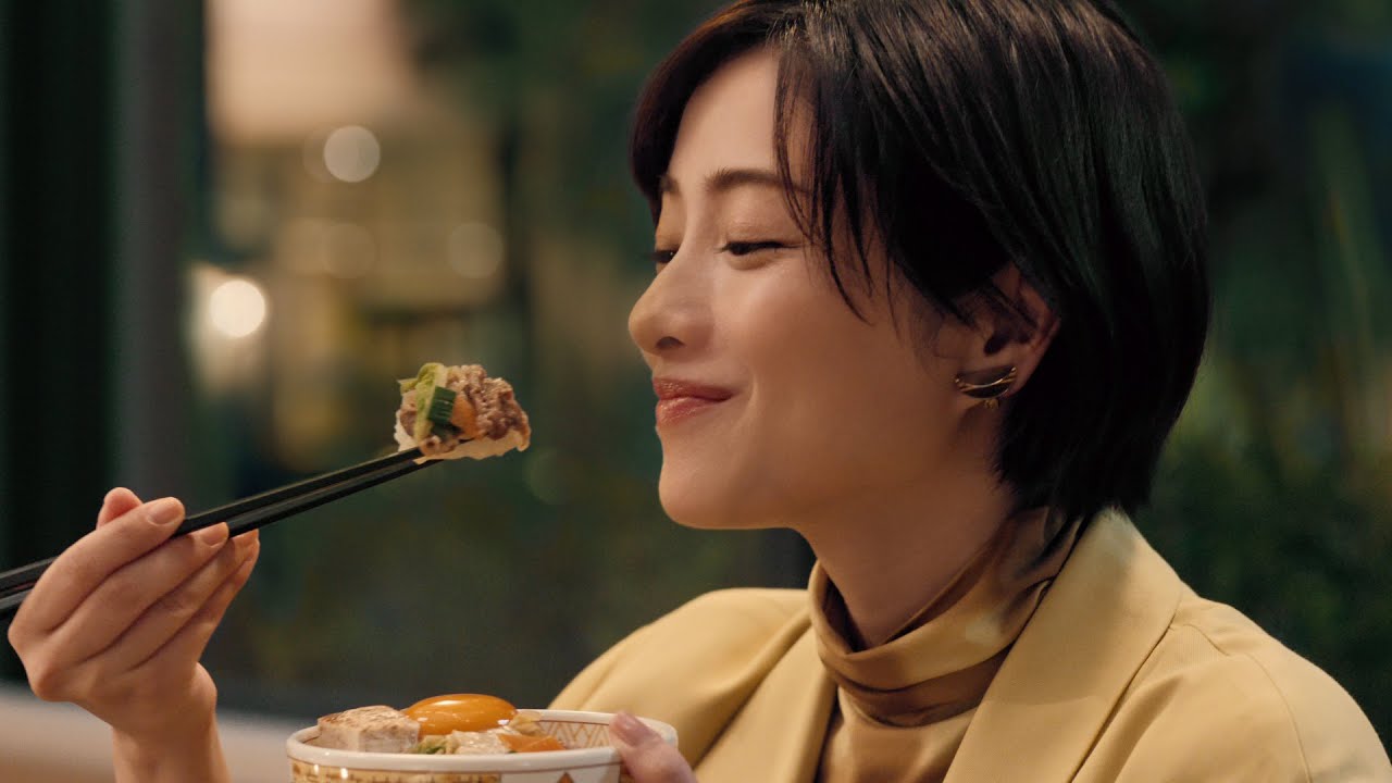 非売品　すき家　ポスター　石原さとみ　高橋文哉　2枚 石原さとみ が出演する すき家 のCM うな牛「夏の散歩」篇。 | CM など