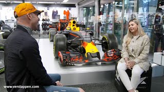 Ziggo bezoekt de Max Verstappen store voor de RB12 Rob van Gameren interviewt Victoria Verstappen