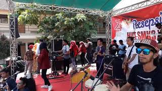 Dhevy Geranium  Kartonyono(Medot Janji) Live@ SMKS YP 17 Lumajang 2019