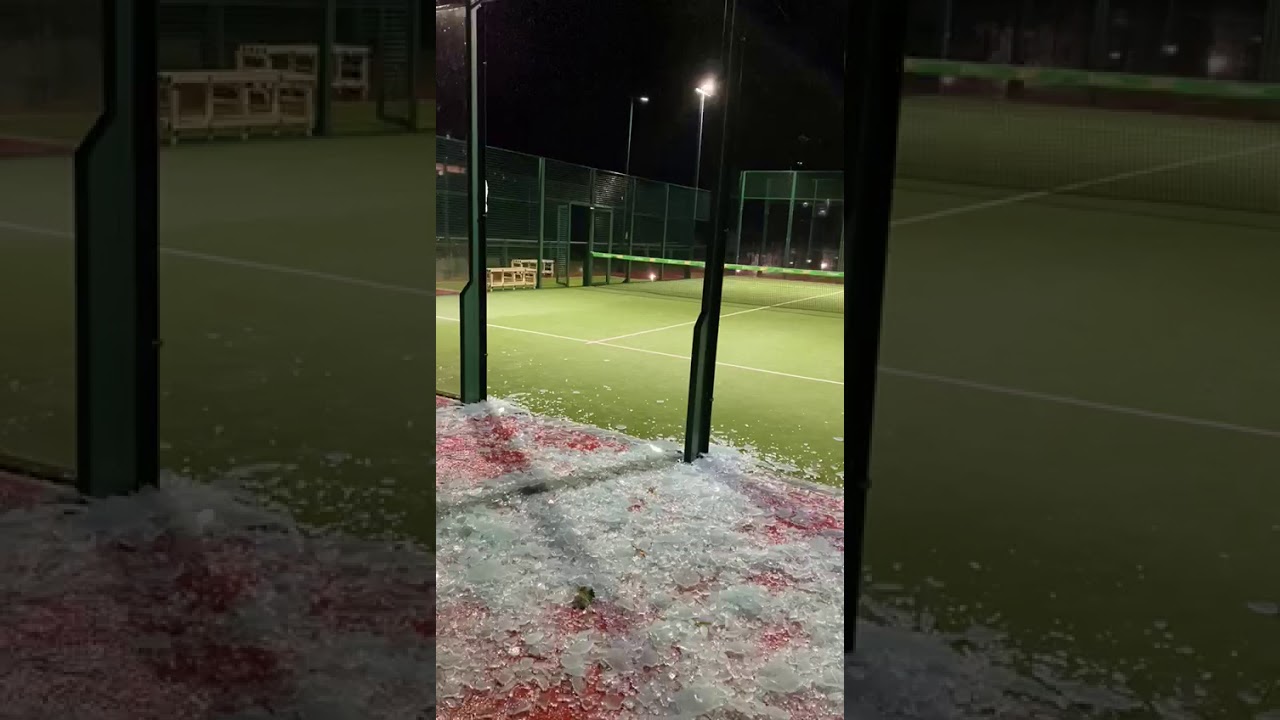 Destrozos del tornado en Encinarejo