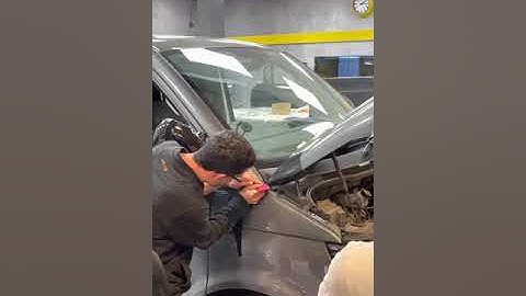 How to apply Arlon Graphics PCC Wrap Film to sharp corners