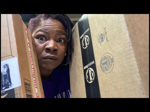 Unboxing a GIFT from Amazon! WHAT IS IT?