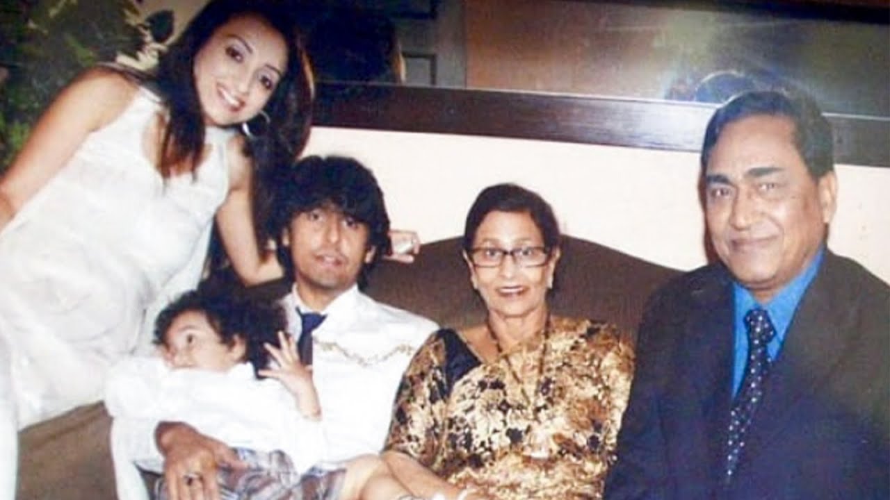 Singer Sonu Nigam With His Parents, and Wife, Son, Sisters