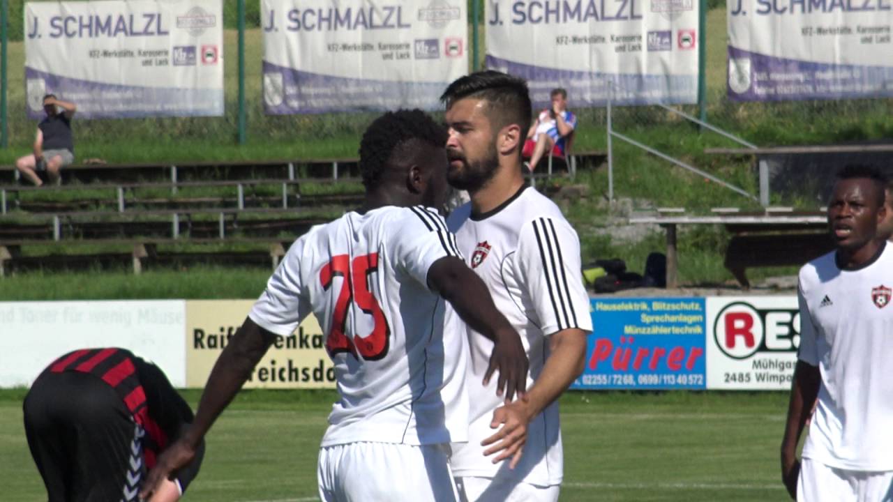 Robert Tambe erzielt das 1:1 (42.Minute) für Trnava