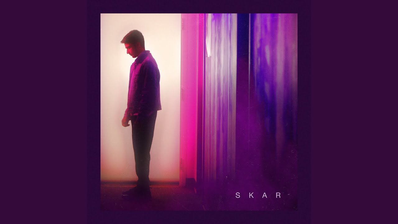在 YouTube 上观看 Pink Skies - ASHWYN & NATALIE