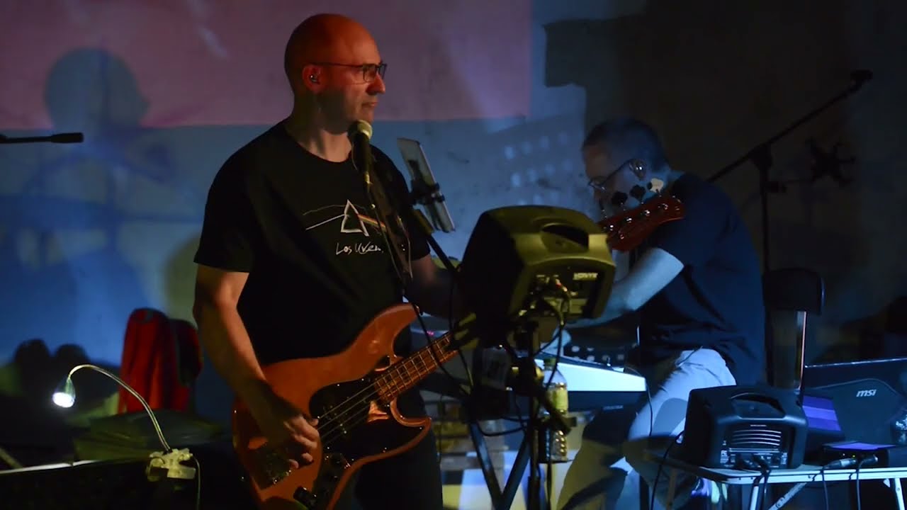 20230729 03 Any colour you like FM