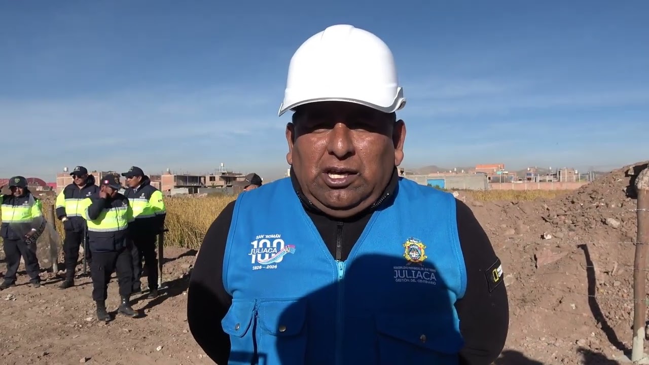 REALIZAN DEMOLICIÓN DE VIVIENDAS QUE INVADEN LA FAJA MARGINAL DEL RIO TOROCOCHA EN JULIACA.