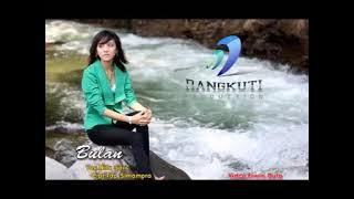 Bulan Nila sari
