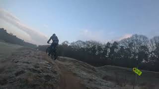 Download Lagu Wtc de sjoemelaars - Liever Bergaf Wechelderzande 25/01/2026 MP3