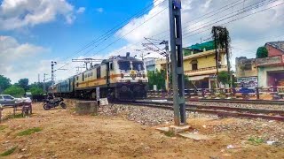 22428 Bhrigu Express || Anand Vihar (T) - Ballia !!!