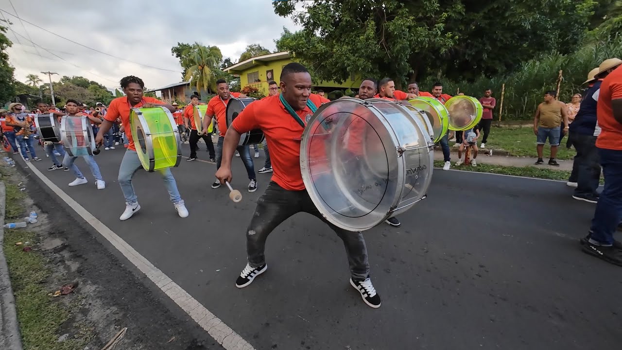 Banda Independiente Centenario - Desfile Pueblo Nuevo 2025 - Aniversario Banda Metropolitana