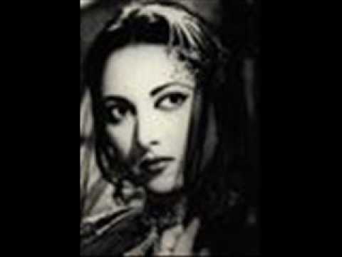 Aayi Hu Mai Raja Tere Dwar Video Thumbnail