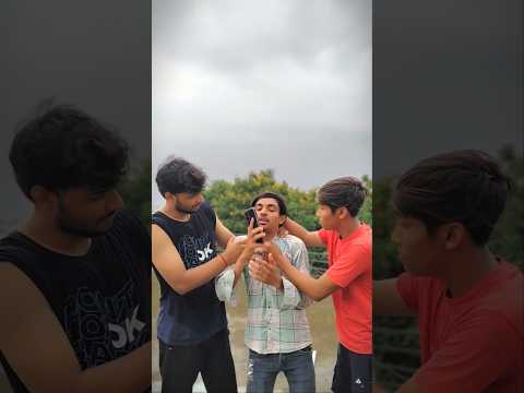 Baki Bhaio Majha Lye Gaya 📱🤣#GujaratiComedy #Gujju #GujaratiJokes #GujjuMemes #FunnyGujarati #Shorts