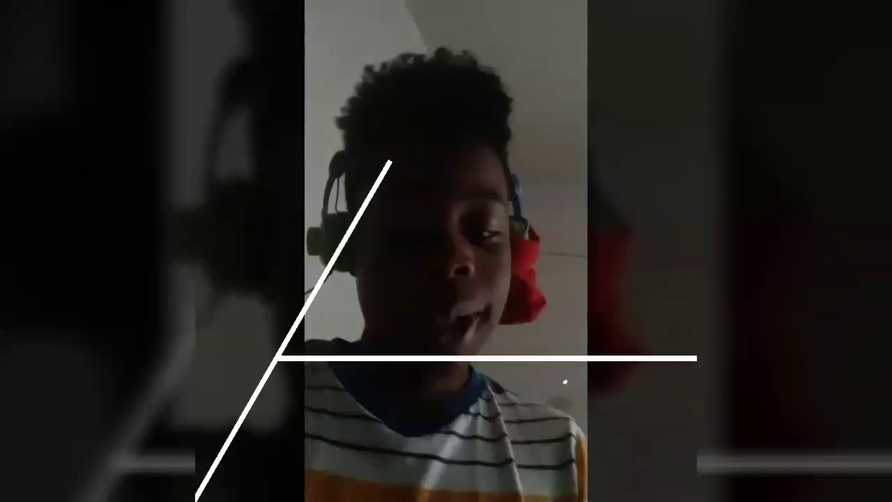 When super heroes get detracted! - YouTube