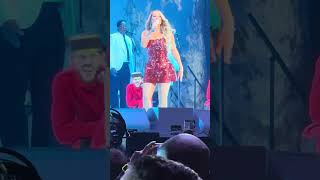 Mariah Carey “Christmas (Baby Please Come Home)” Merry Christmas One and All Tour 11/24/23 KC