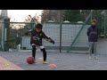 ドリブルのキレが劇的に変わった!フェイントのポイントは軸足だ【小学5年生】