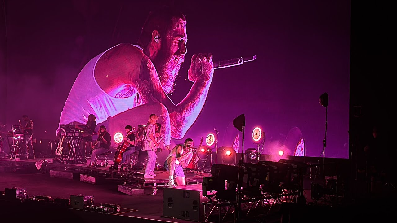 Post Malone - Candy Paint (Live in Manila 2023) - YouTube