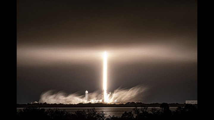 Falling SpaceX debris puts on a light show in the sky