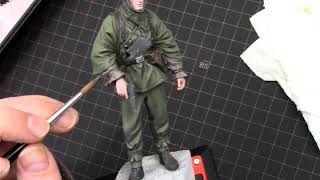 Dragon 1/16 SCHUTZE (KAMPFGRUPPE HANSEN 1944) Part 4 Painting weapons and SS camo