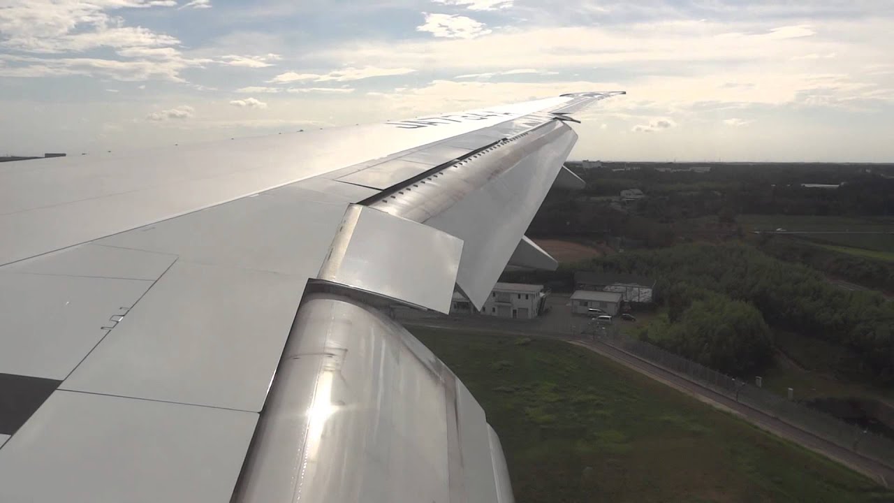 ANA 777-300ER Windy Tokyo Narita Airport Landing
