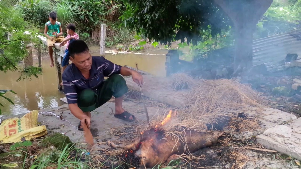 Thịt chó thui rơm - YouTube