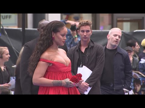 Valerian premiere: Rihanna arrives in style