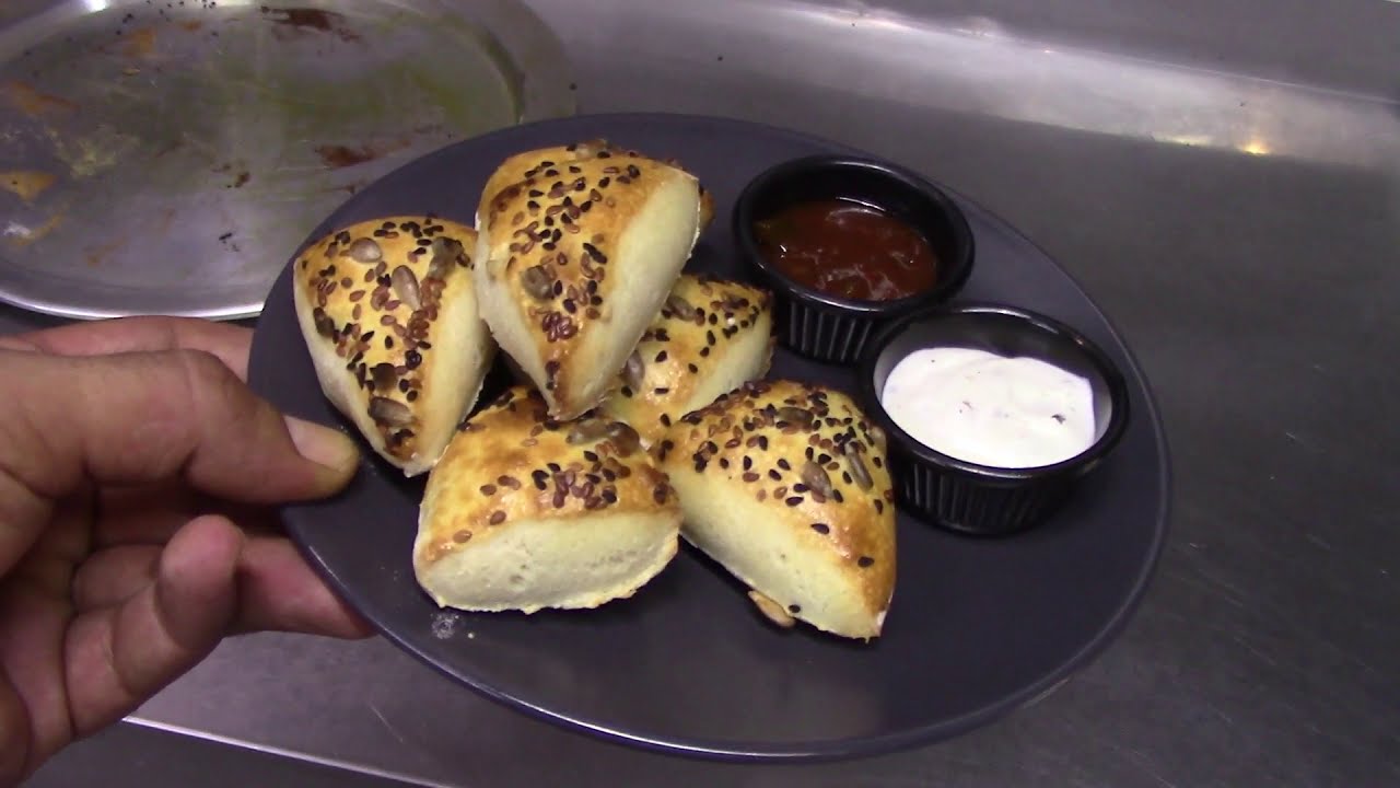 Pizza Bread Spicy and Sesame Easy Recipe in the Oven Small Pizza
