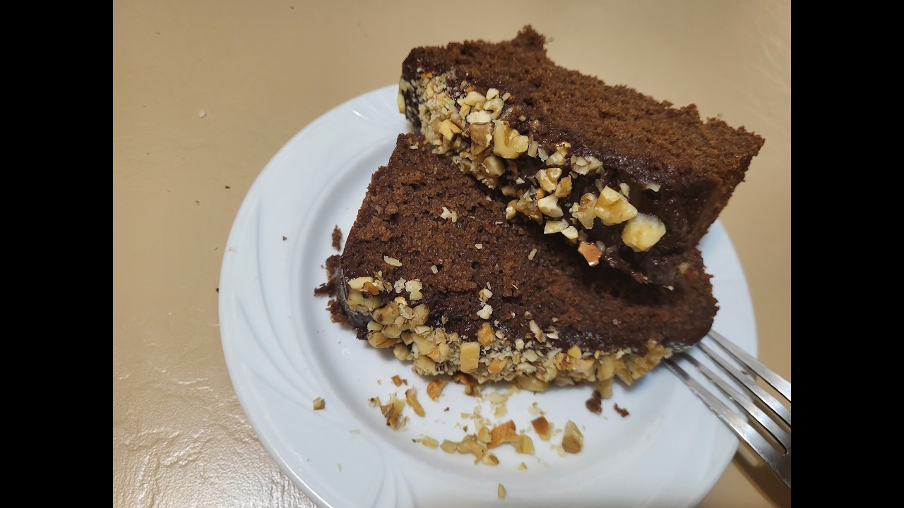 DÉLICIEUX GATEAU DE CHOCOLAT