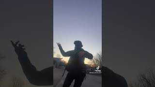 Ukrainian soldier dances on tiktok