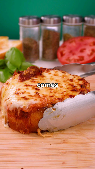 Hailey Bieber's TOASTED PIZZA is a cheese lovers DREAM!