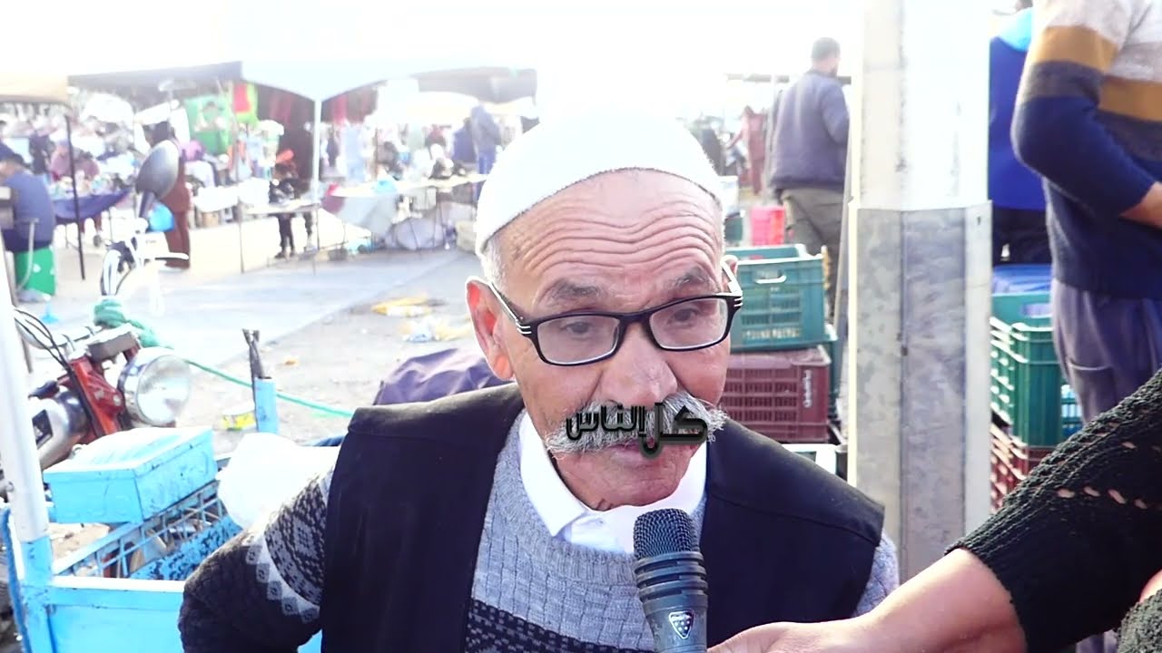 ما-تت مرتي حياتي وقفت حتى عاودت عرست طلعتلي المرا قرعة  عايشة معيا و شاكيا بيا، خوذ بنات الاصول... 