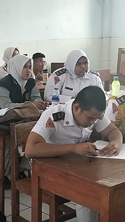 Cita cita jadi perwiwa Pelayaran